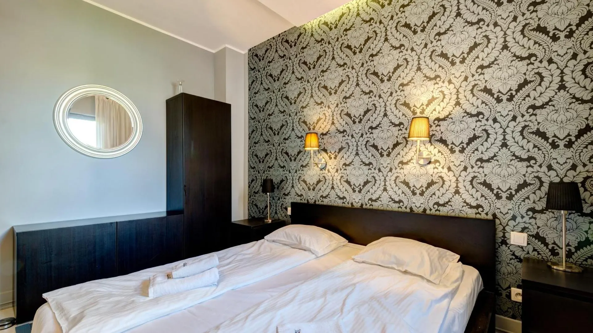 Modern Dom & House Apartments In Gdansk With Pool And Gym