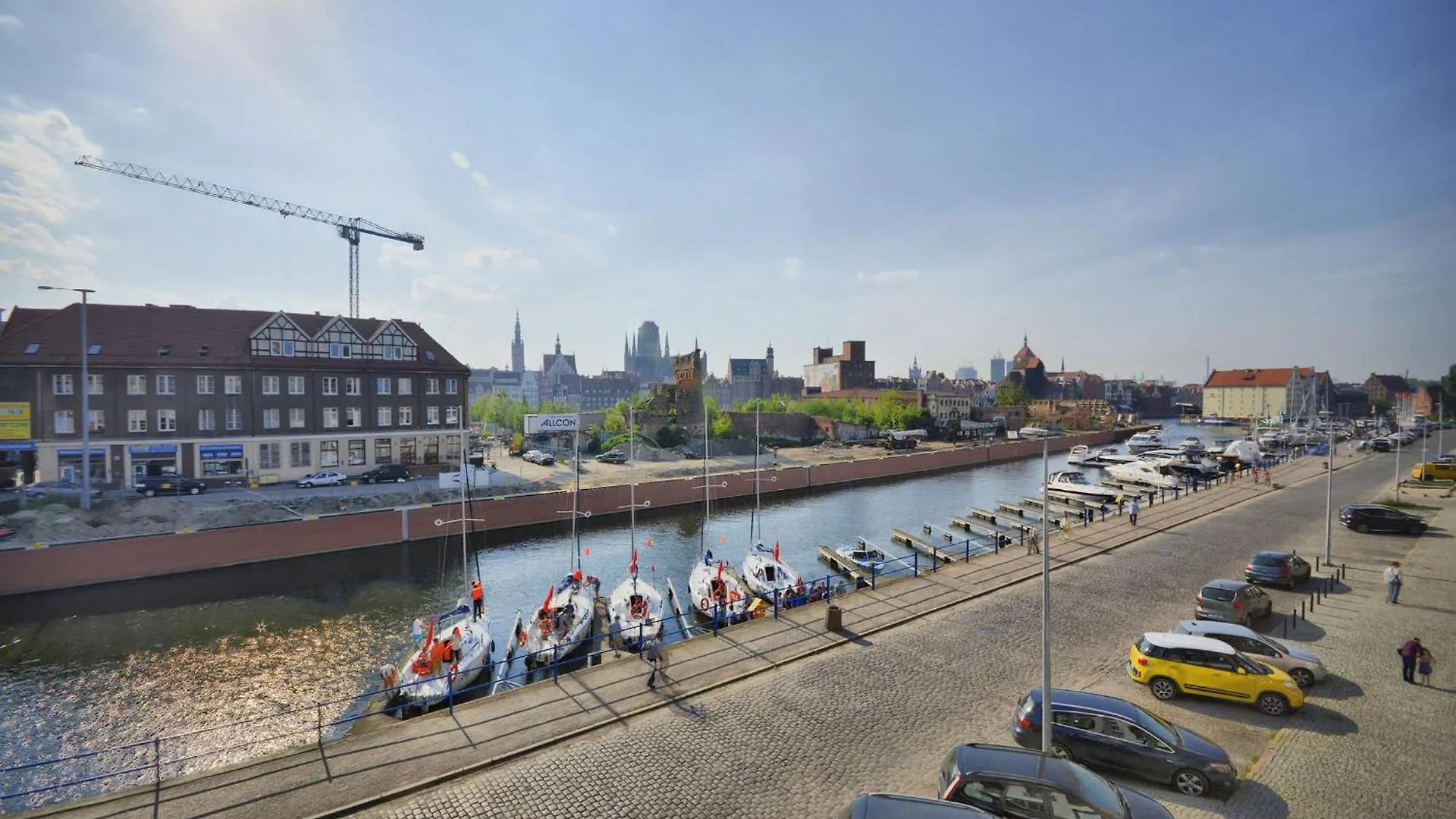 Modern Dom & House Apartments In Gdansk With Pool And Gym 0*,  Poland