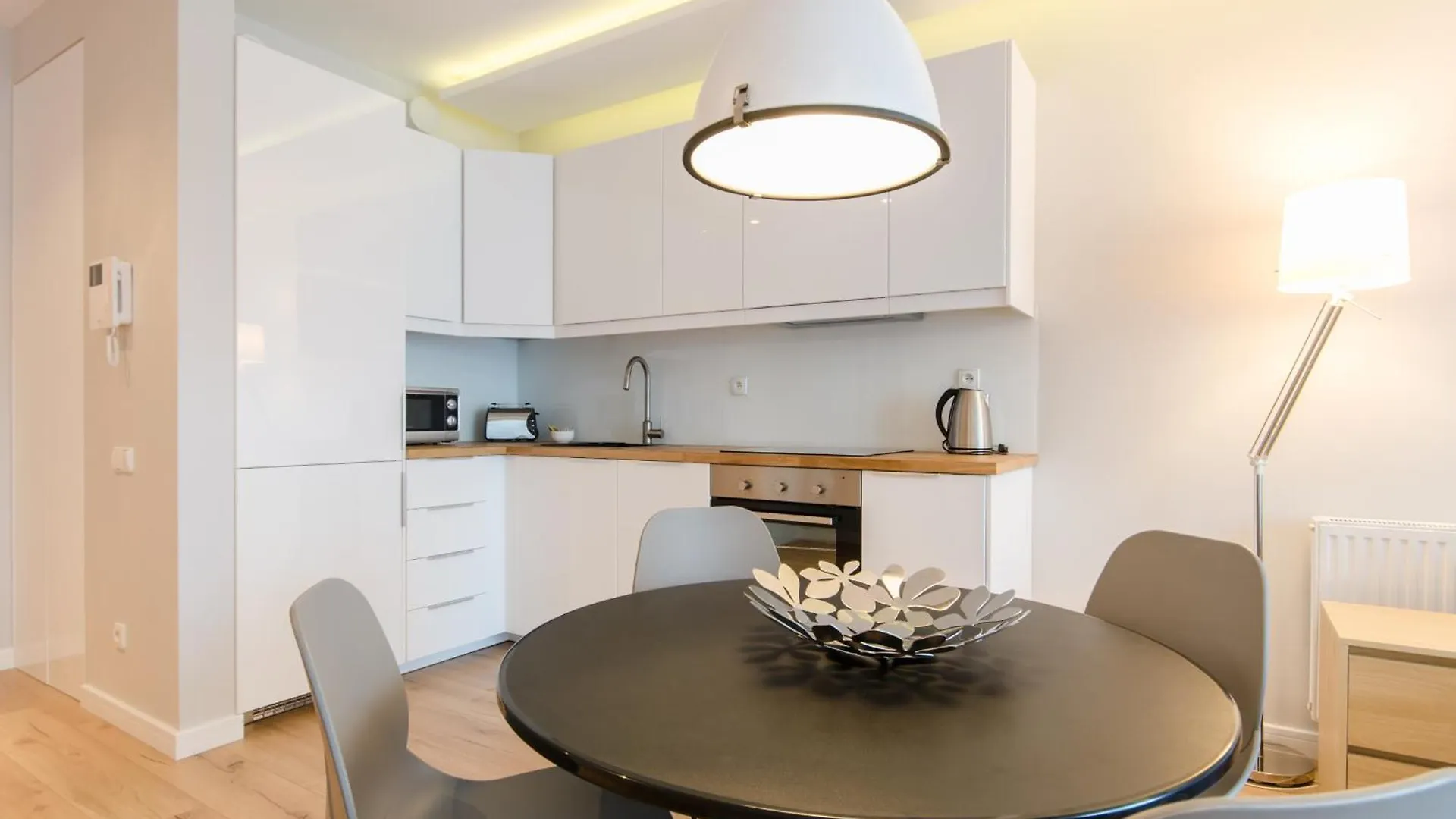 Modern Dom & House Apartments In Gdansk With Pool And Gym Poland