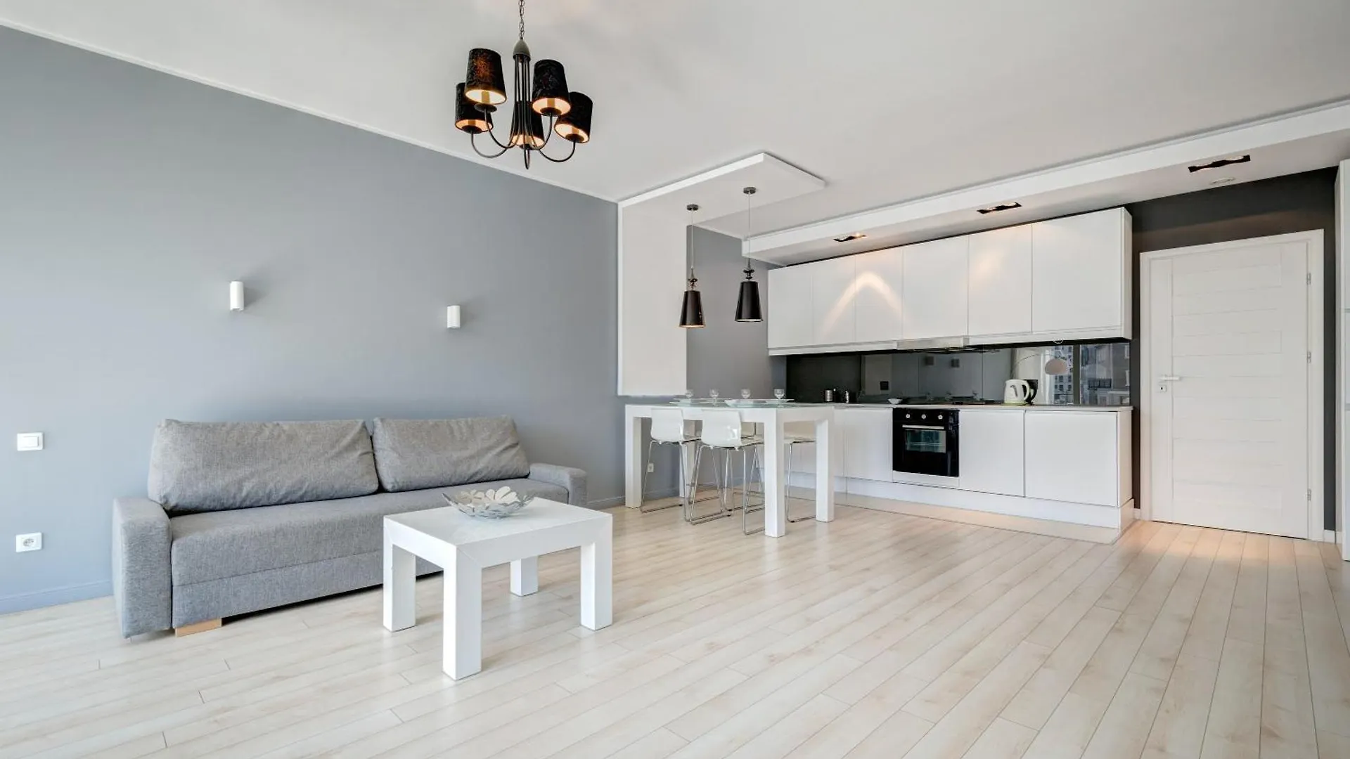 Modern Dom & House Apartments In Gdansk With Pool And Gym